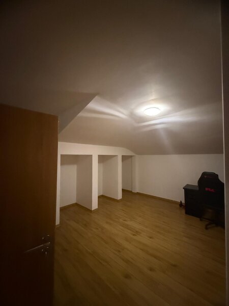 Str Armeneasca apartament deosebit